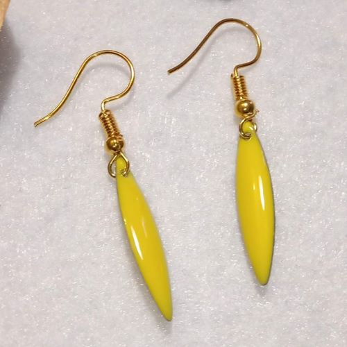 Boucles d'oreilles fines jaune
