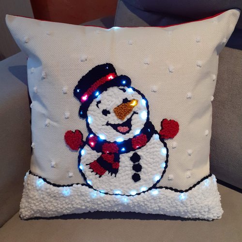 Coussin lumineux bonhomme de neige