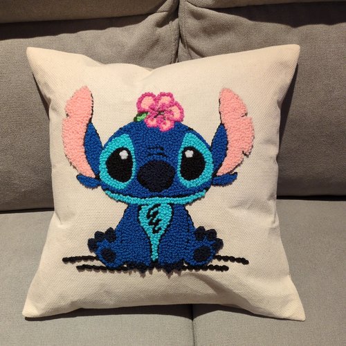 House coussin stitch 2
