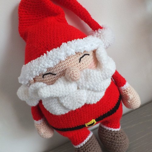 Père Noël avec sac cadeau et ours de Noël - Figurine Père Noël 28 cm