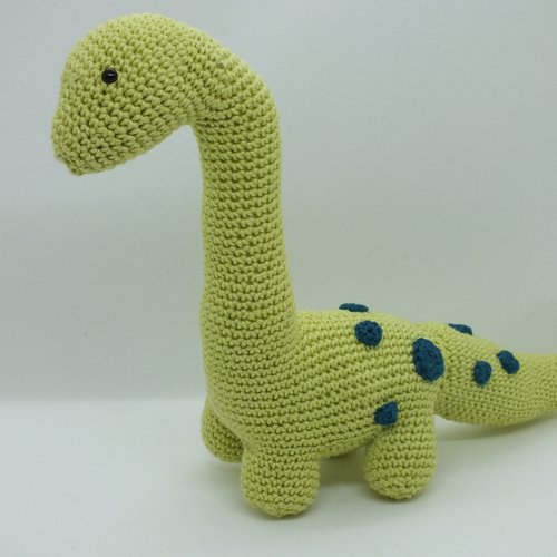 Doudou  brontosaure au crochet