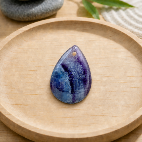 Pendentif goutte en fluorite naturelle — 25x18 mm