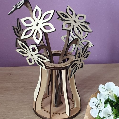 Vase nature et fleurs