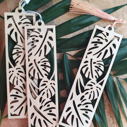 Marque-page monstera dentelle