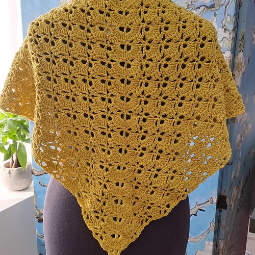 Châle au crochet