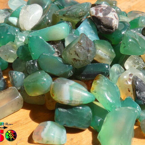 20 grammes de chips non percées d'agates vertes, chips de 10 mm à 20 mm, pour création bijoux et artisanat d'art loisirs et inclusion résine