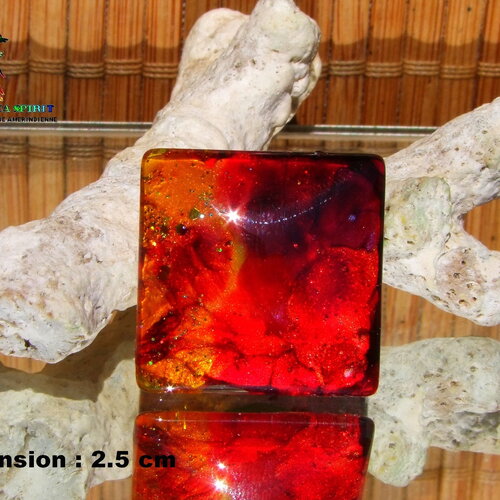 Cabochon en verre carré effet loupe de 25 mm coloration artisanale - caloup25-1