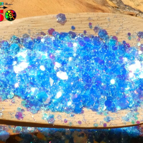 Paillettes hexagonales opalescentes iridescentes sachet de 5 gr (0.18 oz), bleu aquatique iridescent, pour inclusion résine, nail art