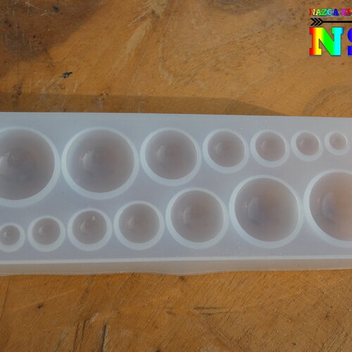Moule silicone transparent pour réaliser des cabochons ronds, support création bijoux, kit  16 supports cabochons  4 mm à 22 mm de diamètre