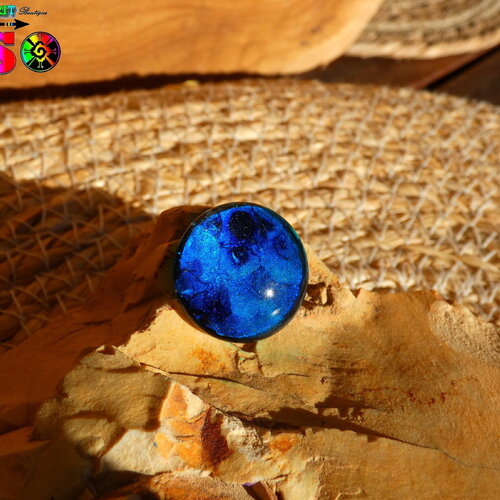 Cabochon rond verre dôme 2 cm (&quot;0.78) thème espace - coloration artisanale multicolore iridescent - cosmic nuit étoilée bleue modèle 10