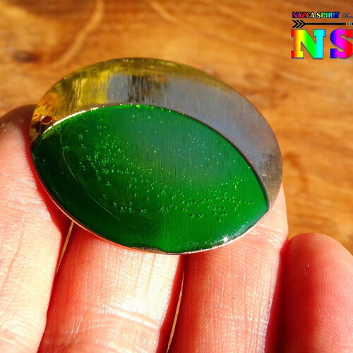 Grand pendentif rond en cuivre doré de 4 cm (&quot;1.57) email vert emeraude transparent - pendentif pour création bijoux - pendentif boho