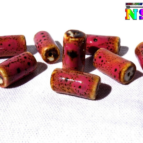 10 perles tubes colonnes en céramique grecque -  perles de 2 cm x 1 cm (&quot;0.78 x &quot;0.39) -  rose poudré et beige - moucheté de brun