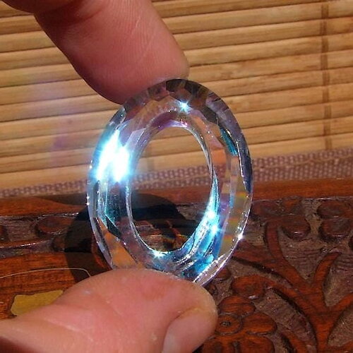 3 grandes perles anneaux ovales de 3.2 cm / cristal de bohème facetté / cristal tchèque /  couleur autore boréale / transparent ab