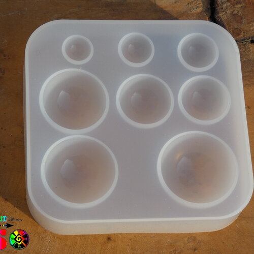 Moule silicone transparent pour réaliser des cabochons ronds, support création bijoux, kit  8 supports cabochons  9 mm à 22 mm de diamètre