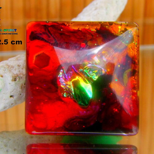 Cabochon en verre carré effet loupe de 25 mm coloration artisanale
