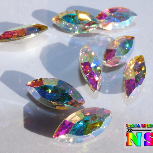 Cabochon à sertir navettes de 15 mm x 7 mm cristal bohème république tchèque, crystal ab aurore boréale, cristal fabrication bijoux irisés