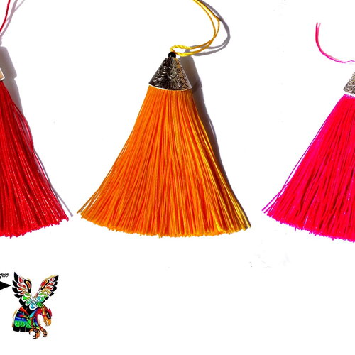 Pendentifs pompons de 8 cm (&quot;3.15) - soie artificielle - pompons pour création bijoux - 1 rose camélia- 1 jaune soleil - 1 rouge cerise