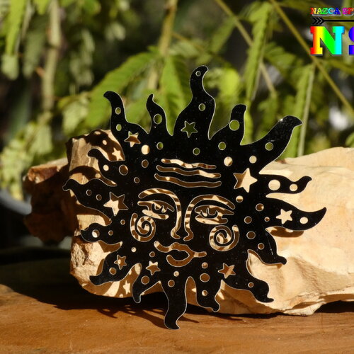 2 grands pendentifs  estampes ciselées soleils ethniques en acier inoxydable de 5.5 cm, pendenti astre solaire pour création bijoux et déco