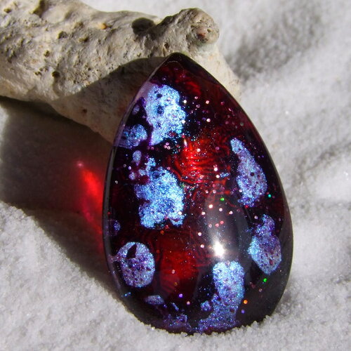 Cabochon goutte tear drop de 30 mm (&quot;1.18) x 20 mm (&quot;0.78) verre dôme-gamme star light - création handmade rouge fusion-violet iridescent