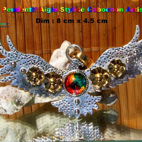 Pendentif bohème ethnique de 8 cm, aigle stylisé en métal argenté gravures ethniques cabochon coloration artisanale