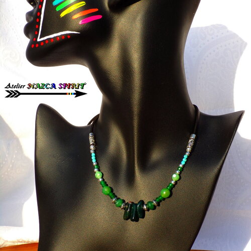 Collier réglable bohème chic / perles et aiguilles d'emeraudes / turquoises ithaca / perles de jade / agate feu vert pomme / perles soucoupe