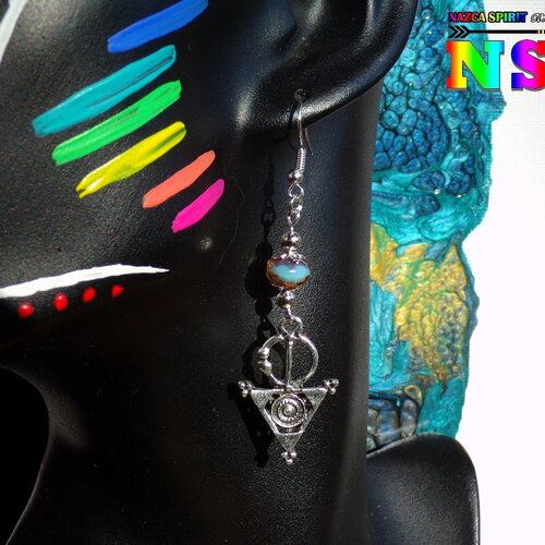 Boucles d'oreilles ethniques en laiton argenté - pendants berbère croix touareg - bijou bohème tribal - création artisanale boho bohème