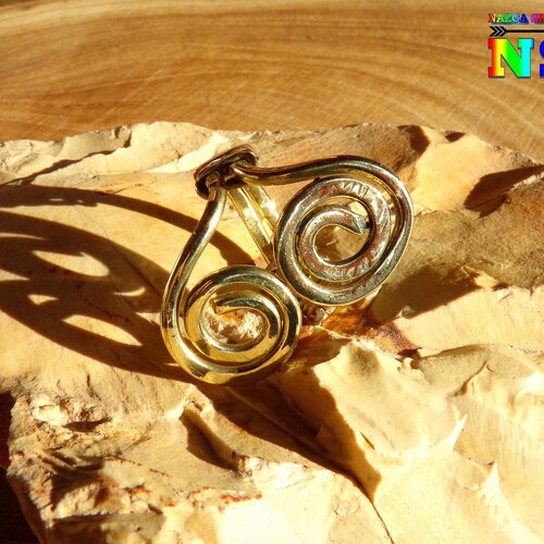 Bague spirales ajustable en laiton doré inspiration maya inca, bijou fait main laiton martelé or brillant, bague taille fr56 - us q