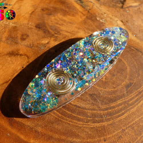 Grande barrette à cheveux artisanale ovale de 7 cm de long, bijou cheveux fait main, barrette ethnique résine iridescente et spirale argent
