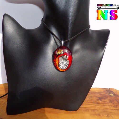 Collier tribal ethnique ajustable - pendentif artisanal fait main - verre ovale multicolore iridescent -bijou ethnique - création unique
