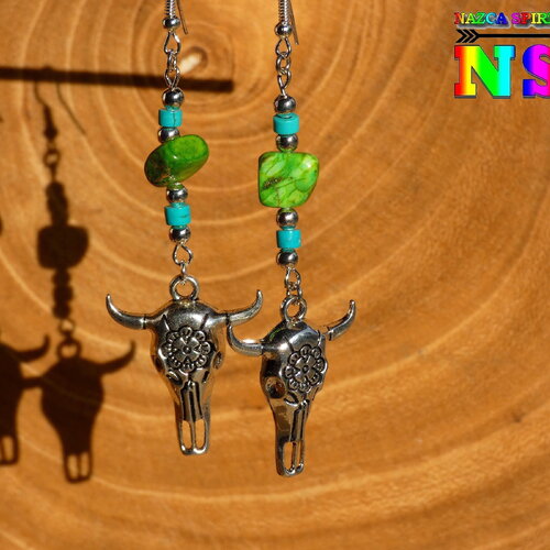 Pendants  ethniques et pierres fines - bijou tribal plaqué argent fait main -  bijou pendants  bison gravé - création artistique