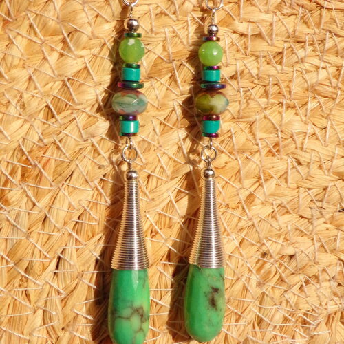 Pendants tribal ethniques 10 cm (&quot;3.93) de long en jade  naturel vert et turquoises naturelles, gouttes pierres fines et plaqué argent