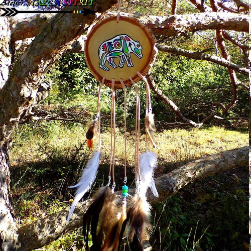 Attrape-rêves / objet décoration / tribal ethnique /  chamanisme / totem ours&quot;mato &quot; / peinture artistique / décoration intérieure fait main