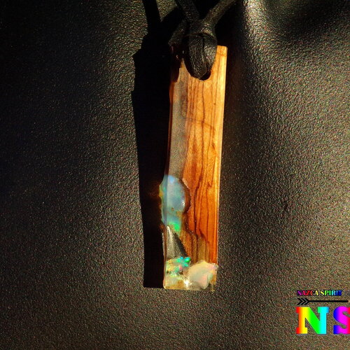 Collier ajustable tribal ethnique - pendentif artisanal rectangle bois d'olivier de provence, incrustation opales welo ethiopie multicolores