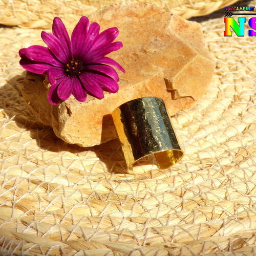Bague esclave jonc réglable en laiton doré martelé - anneau fait main - bijou artisanal création unique - anneau large or brillant