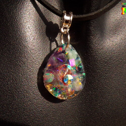 Collier ajustable pendentif goutte orgonite de 4 cm (&quot;1.57) de long-bijou energétique pierre fines et précieuses-fil  cuivre et hologrammes
