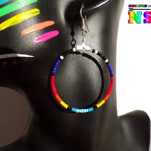 Pendants créoles en perles de rocaille - boucles d'oreilles rocailles en verre multicolore - bijou tribal ethnique artisanal fait main 