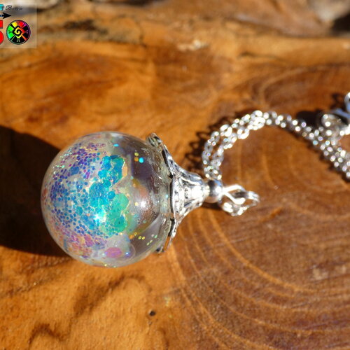Collier chaîne argent 925, pendentif orbe magique, bijou de fée lumineux, sphère féérique iridescente, bijou luminescent la nuit