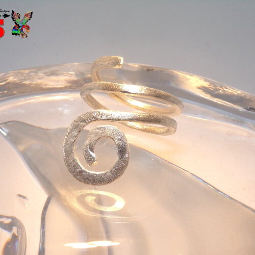 Bague ethnique ajustable en argent massif t57 / taille us 8 - bijou artisanal fait main - finition argent effet diamanté - bijou poinçonné