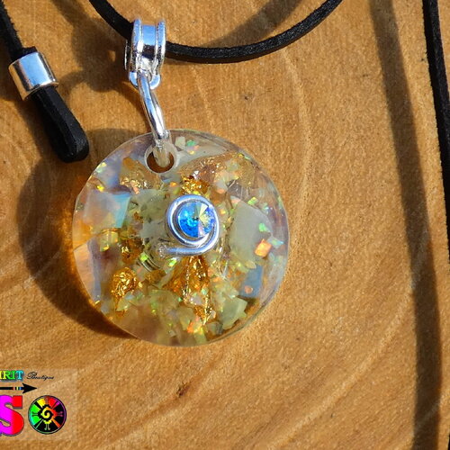 Collier ajustable pendentif en orgonite - bijou energétique opales welo améthyste feuille or 18k - fil cuivre plaqué argent et hologrammes
