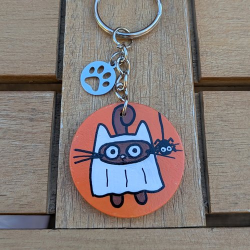 Porte-clés en bois et acier inoxydable argenté chat noir halloween