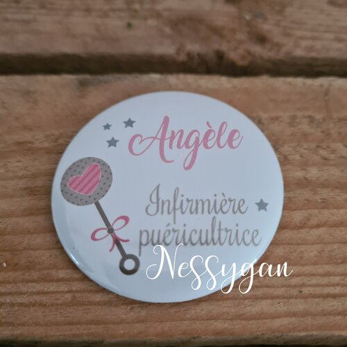 Badge rond personnalisé avec hochet pour infirmière - aide-soignante, sage-femme, auxiliaire puéricultrice