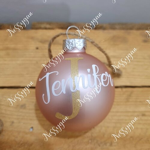 Boule de noël rose 6cm personnalisée en verre avec prénom - décoration sapin de noël