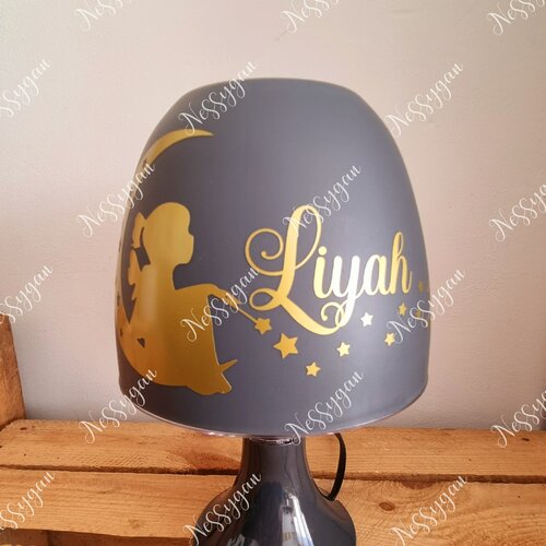 Lampe grise personnalisée or pour enfant avec prénom fée sur la lune - cadeau de naissance, noël, anniversaire