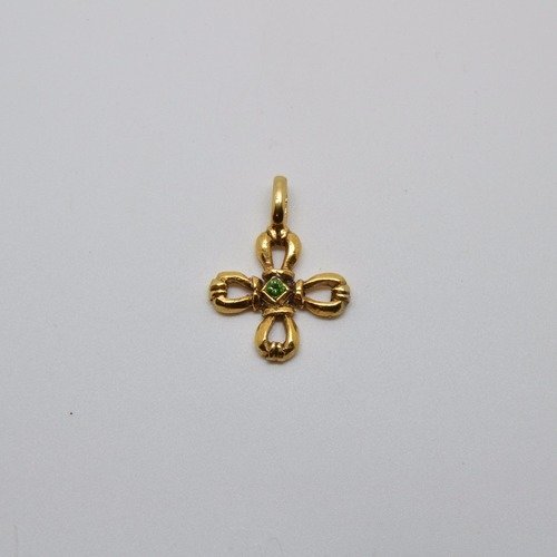 Pendentif croix rené gouin forme petit trèfle doré et vert