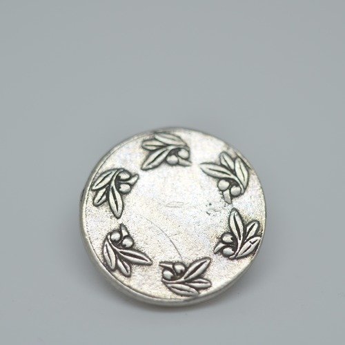 5 boutons médaille 15mm en métal argenté gravé décor couronne de brins d'olivier rené gouin 