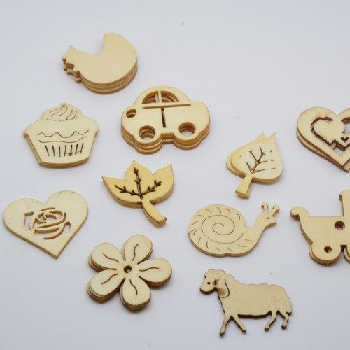 20 embellissements en bois découpé fleurs, coeurs, feuilles, poules etc...