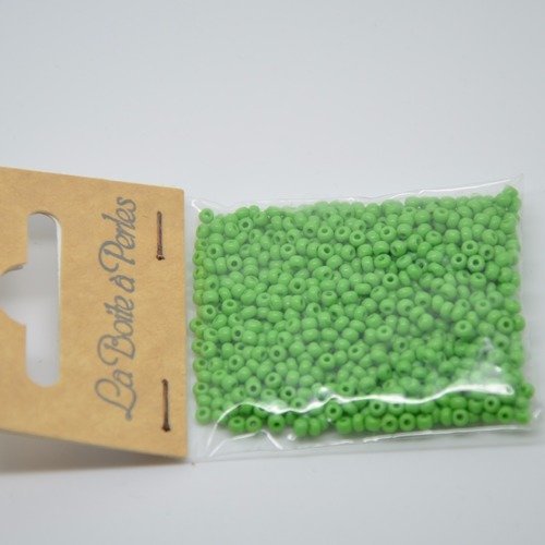 Perles de rocaille vert pomme opaque  9/° - sachet de 15gr 