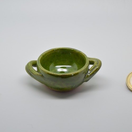 Taraillette de provence, poterie miniature petit plat à anses vert