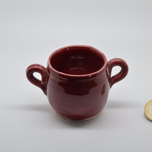 Taraillette de provence, poterie miniature grande marmite à anses rouge
