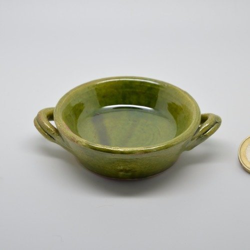 Taraillette de provence, poterie miniature plat à anses vert